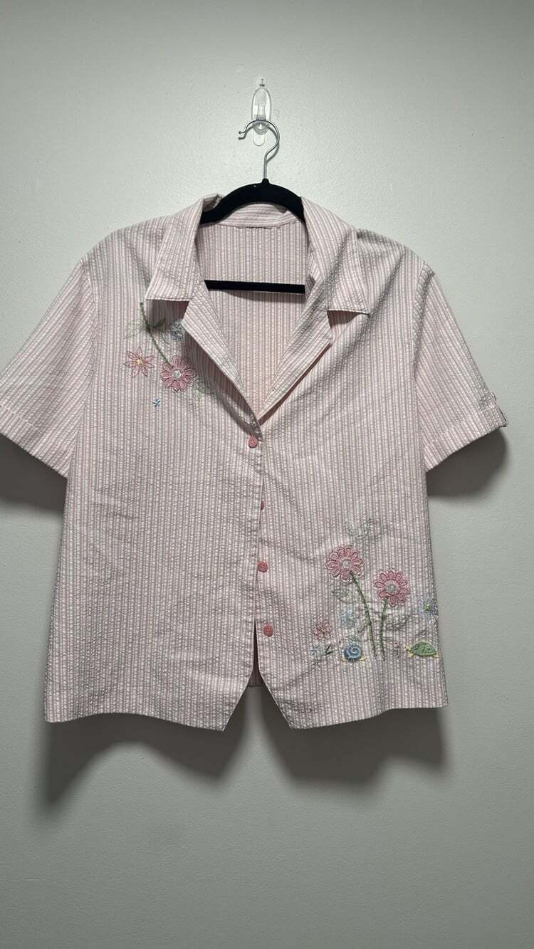 Alfred Dunner Vintage Pink/White Embroidered Floral Blouse Granny Core Boho